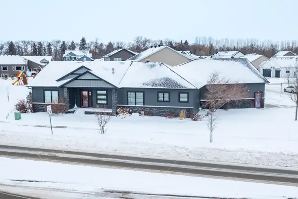 3605 Houkom Drive E, West Fargo, ND 58078