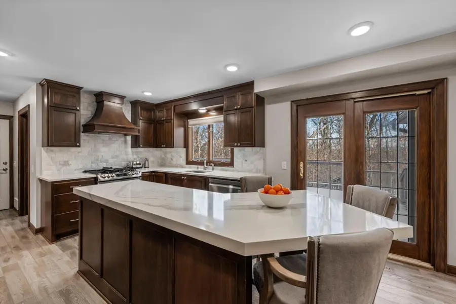 4687 Parkridge Drive, Eagan, MN 55123 - #2