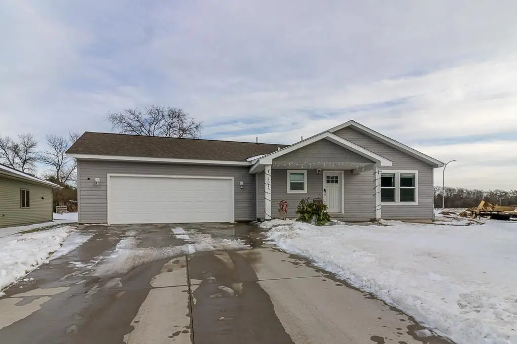 2015 Essler Drive, Saint Peter, MN 56082 - Image #1