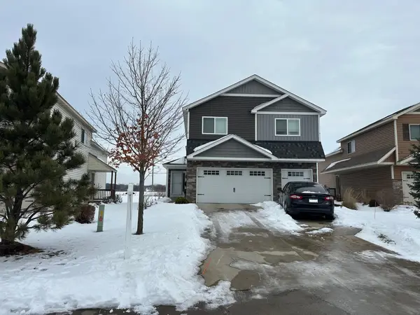 9039 Golden Pond Lane N, Monticello, MN 55362