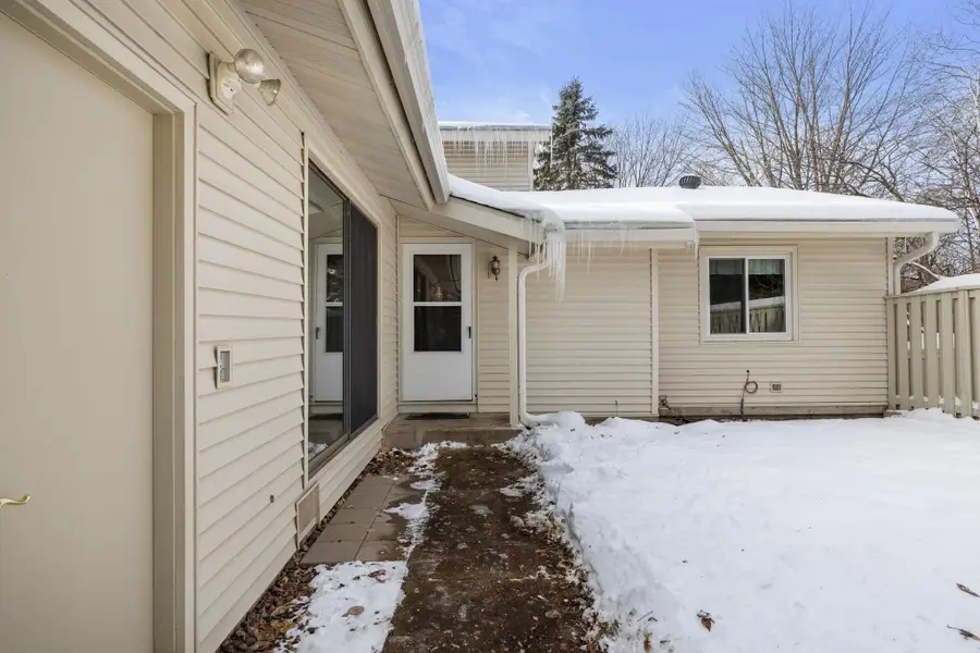 1074 Carmel Court, Shoreview, MN 55126 - Image #3