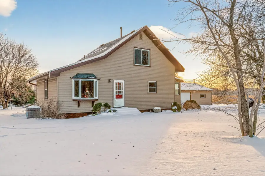 32 Viking Boulevard Nw, Cedar, MN 55011 - Image #2
