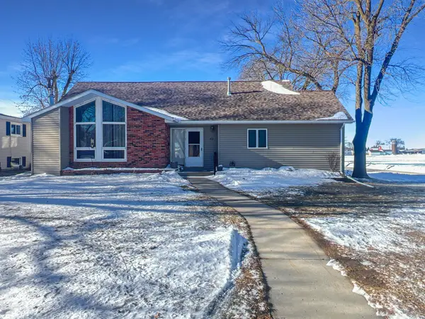 413 N 1st Avenue W, Truman, MN 56088