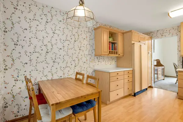 6701 W 82nd Street, Bloomington, MN 55438