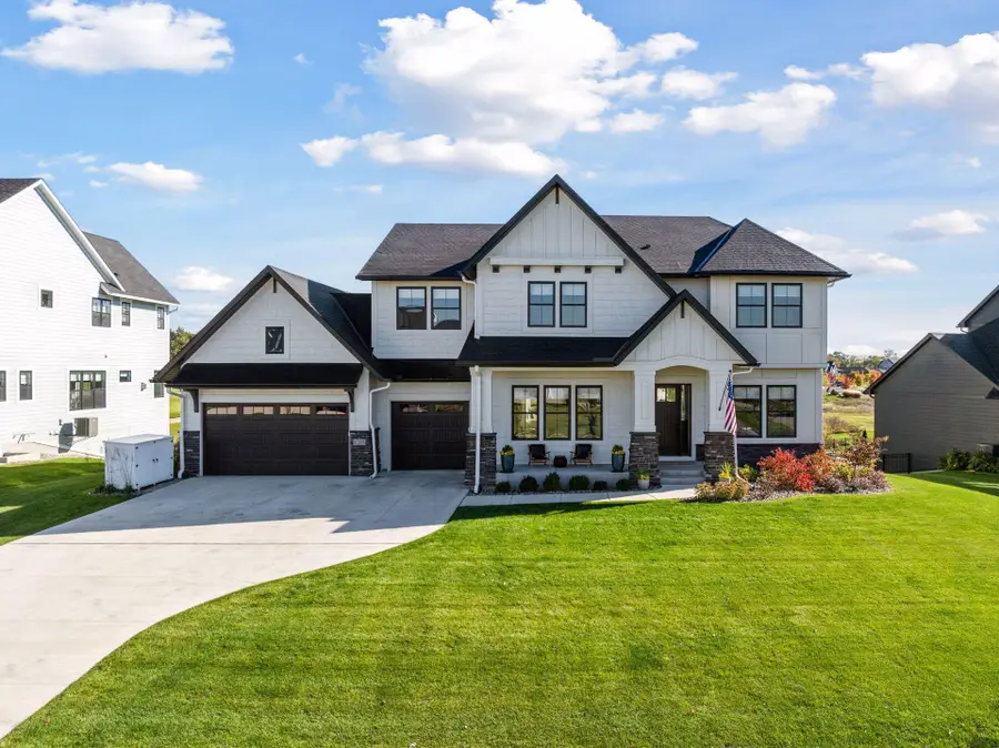 1389 Palmer Drive N, Lake Elmo, MN 55042 - Image #2