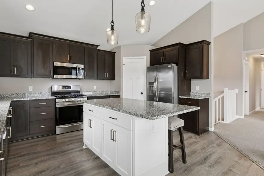 27671 Oxford Lane, Elko New Market, MN 55020 - Image #3