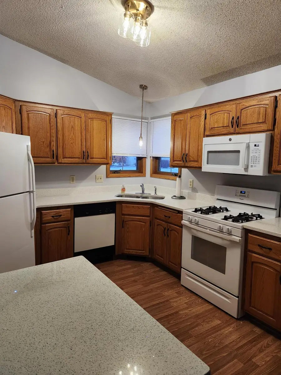 1273 Hilo Avenue N, Oakdale, MN 55128 - Image #2