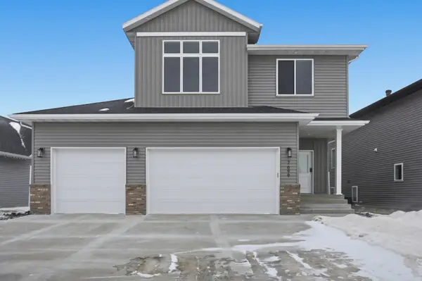 7699 Cub Creek Way, Horace, ND 58047