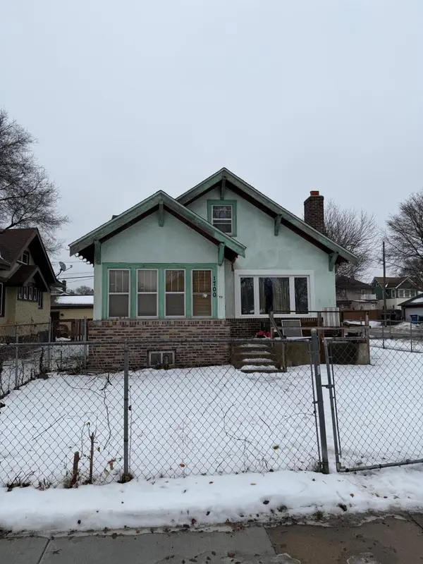 1700 Sheridan Avenue N, Minneapolis, MN 55411