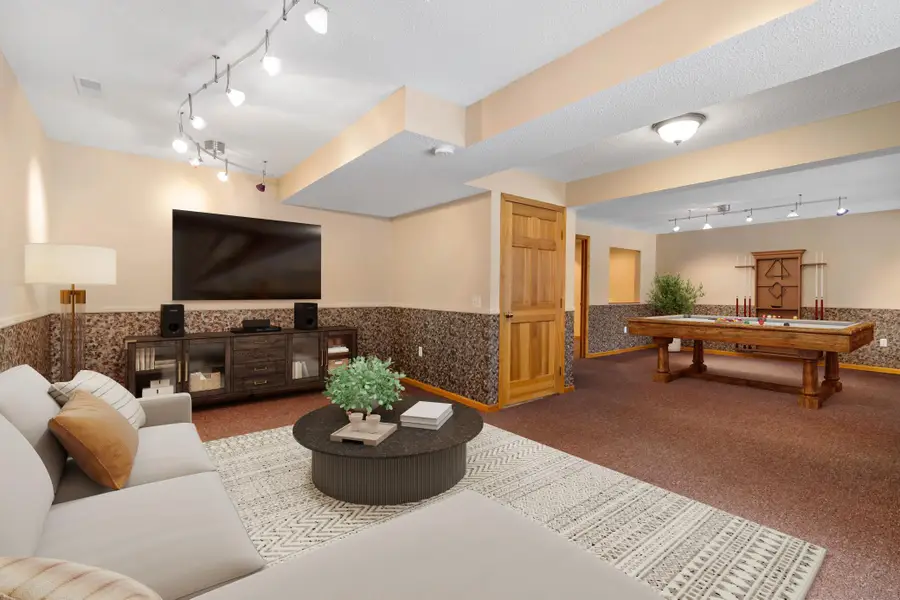 763 Lake Ridge Drive, Woodbury, MN 55129 - Image #3