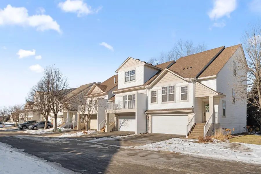 3262 Oak View Drive, Woodbury, MN 55129 - Image #2