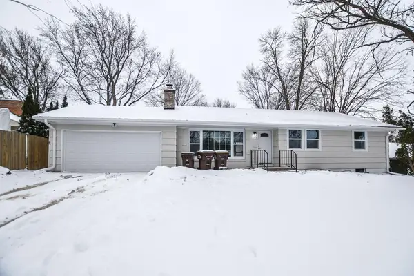 3709 W 102nd Street, Bloomington, MN 55431