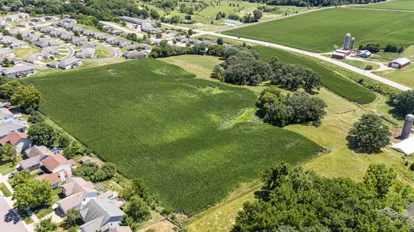 XXXXXX Country Club Road W, Rochester, MN 55902