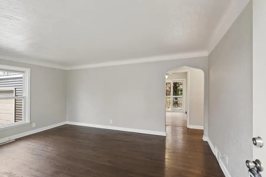 2057 Giesmann Street, Roseville, MN 55113 - #3