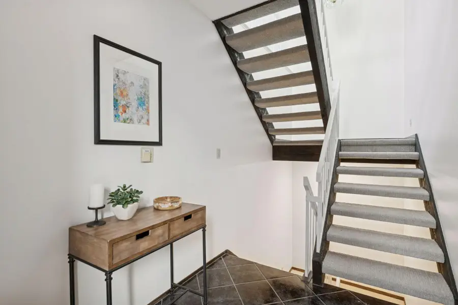 6066 Blake Ridge Road, Edina, MN 55436 - Image #3