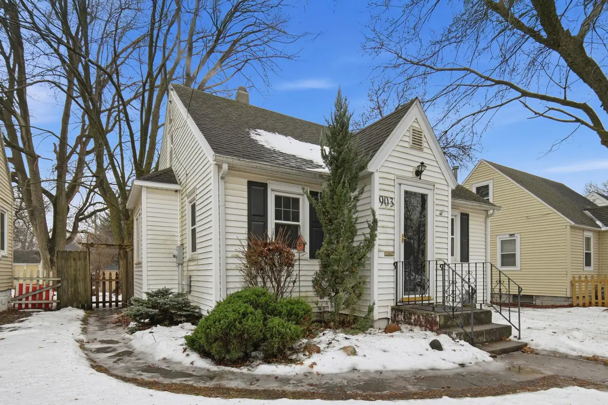 903 11th Avenue Sw, Austin, MN 55912 - Image #1