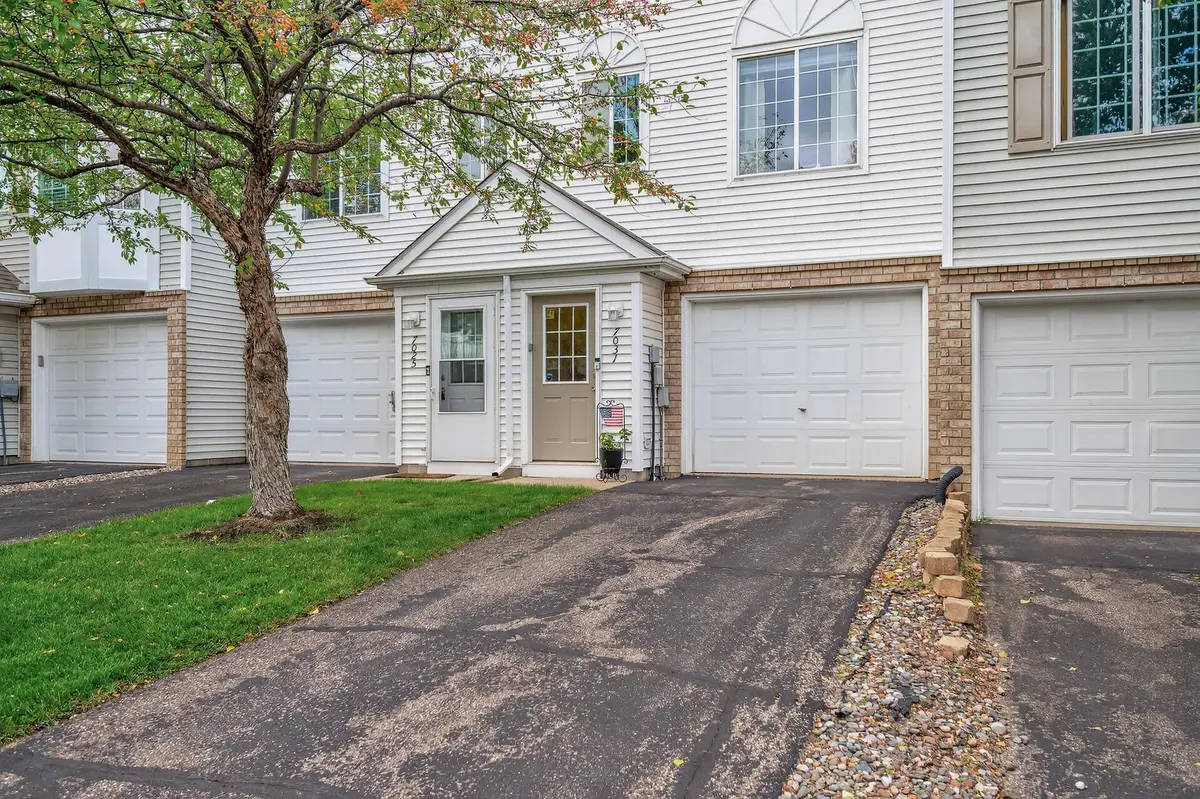 7031 Quantrelle Avenue Ne, Elk River, MN 55330 - Image #1