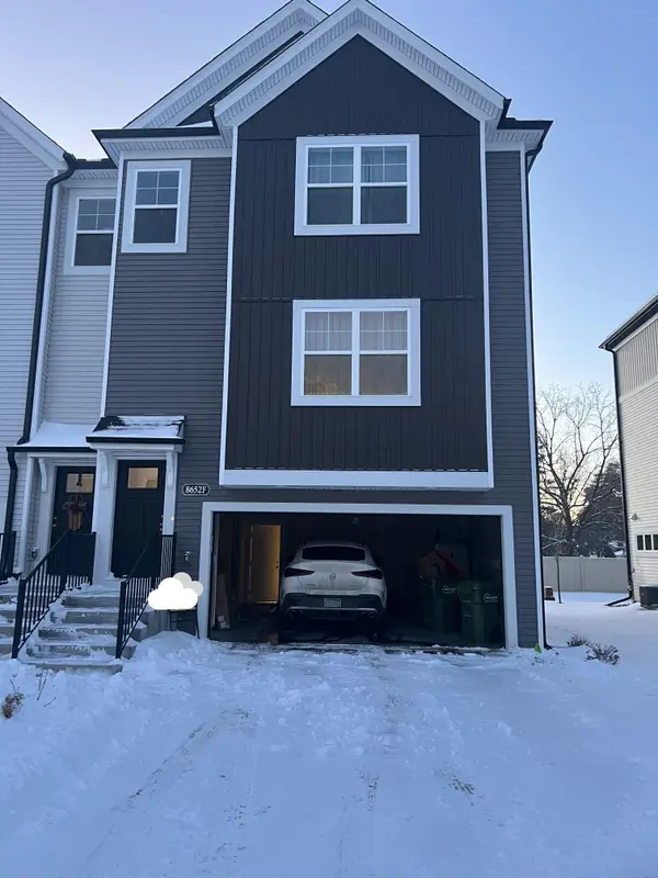 8652 Kenyon Court Ne #F, Blaine, MN 55449