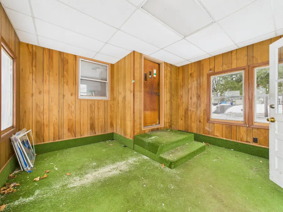 827 Pedersen Street, Saint Paul, MN 55119 - Image #2