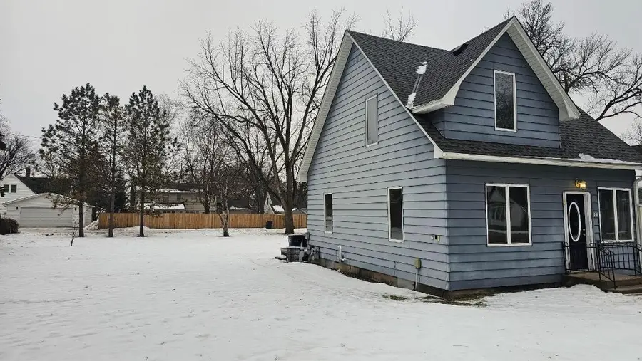 204 E 1st Street, Morris, MN 56267 - #2