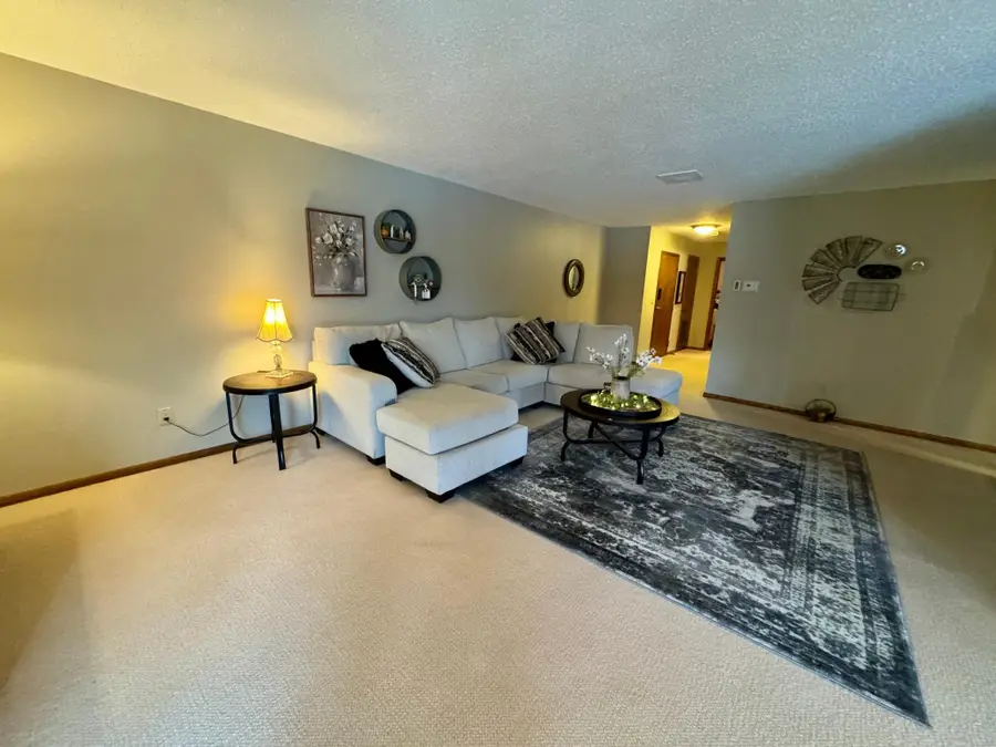 415 S 4th Street #C1, Marshall, MN 56258 - Image #2