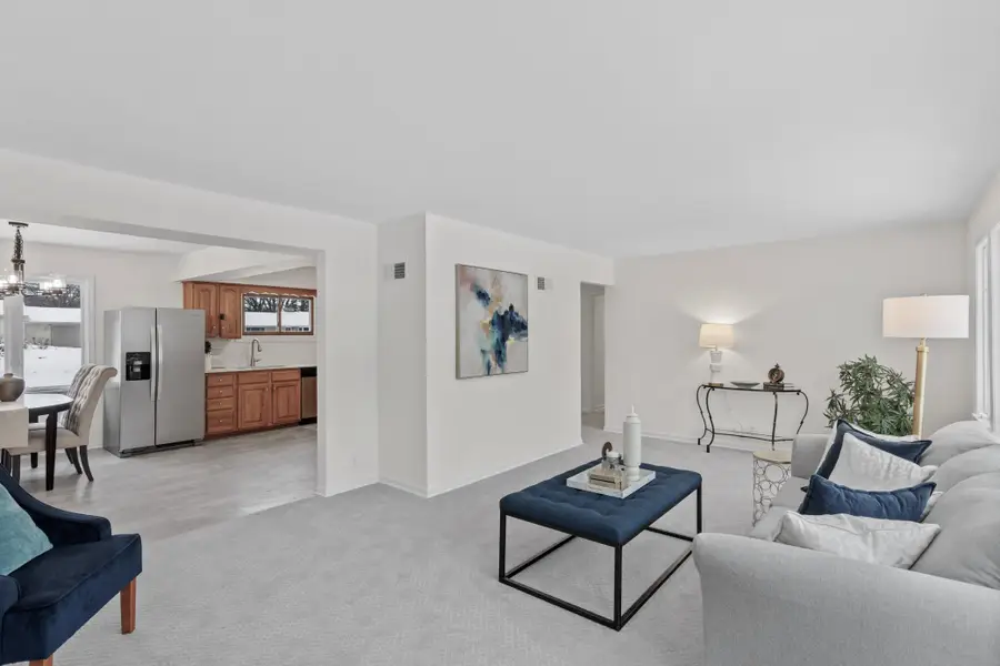 19 Mission Lane, Bloomington, MN 55420 - Image #3