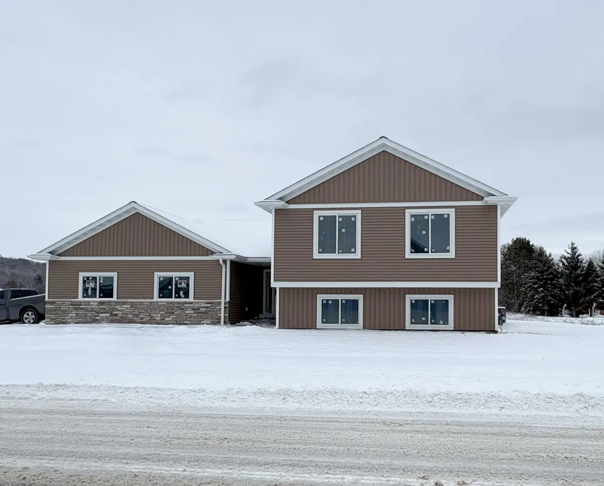 1896 Beaus Drive Se, Rochester, MN 55904 - Image #1