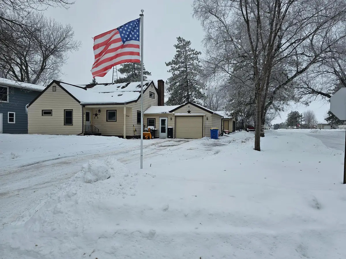204 S Dayton Avenue, Parkers Prairie, MN 56361 - Image #1