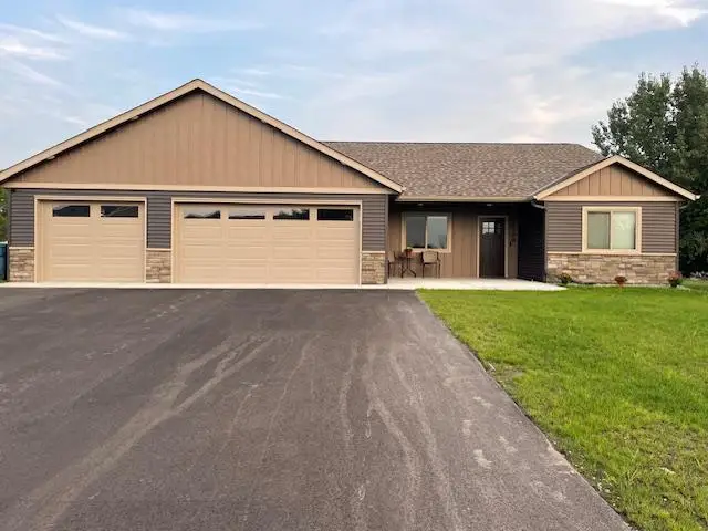 1308 Iris Lane Ne, Saint Joseph, MN 56374 - Image #1