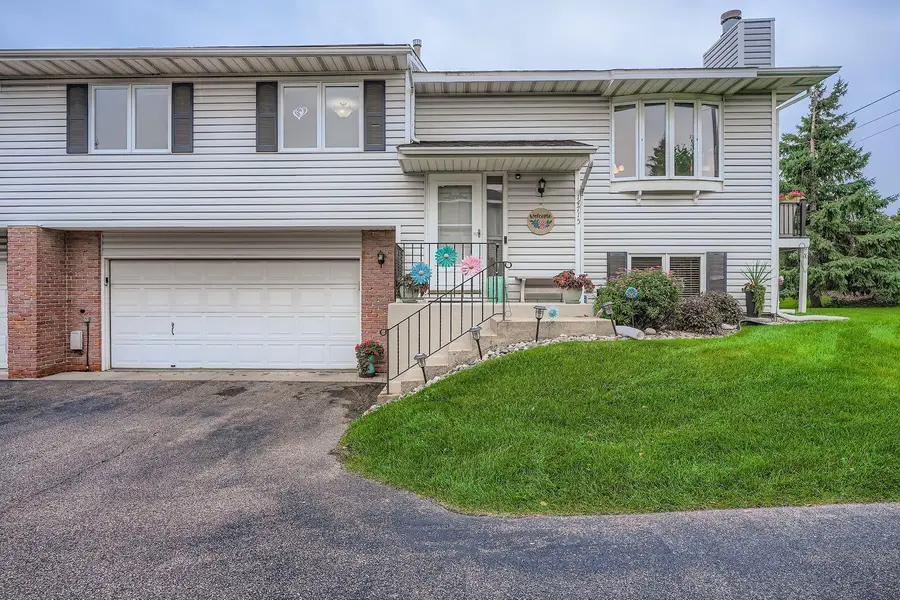 14715 Endicott Way, Apple Valley, MN 55124 - Image #2