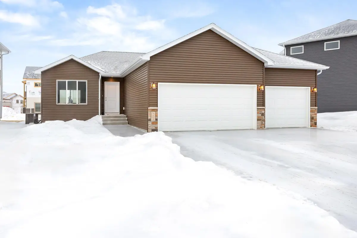 6669 Belding Drive S, Fargo, ND 58104 - Image #1