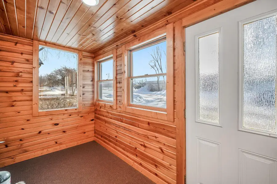 811 E 5th Street, Blue Earth, MN 56013 - Image #3