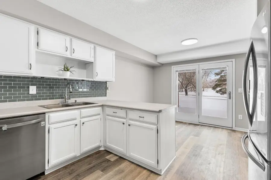 8527 W 97th Street Circle, Bloomington, MN 55438 - Image #3