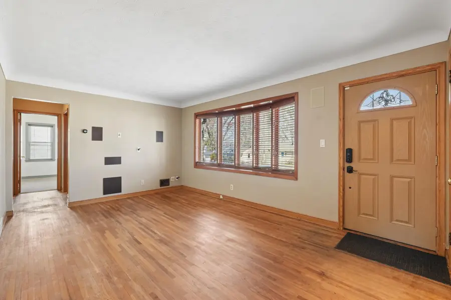 2344 Cowern Place E, North Saint Paul, MN 55109 - #3