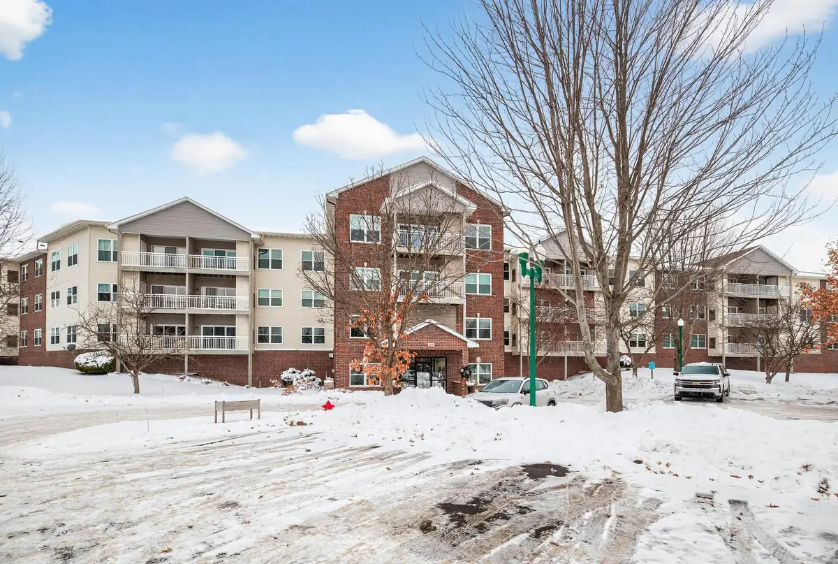 2231 Penn Place #124, North Saint Paul, MN 55109 - Image #1