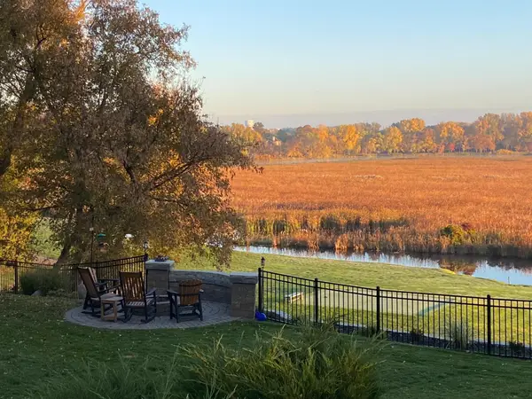 11472 Mount Curve Road, Eden Prairie, MN 55347