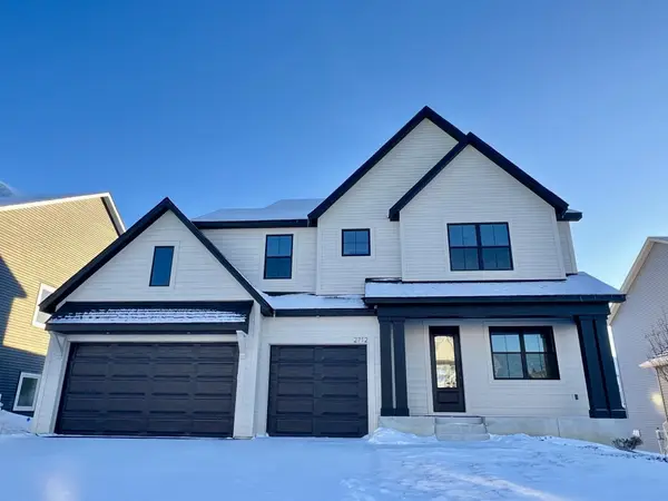 2712 Kensington Avenue Ne, Saint Michael, MN 55376