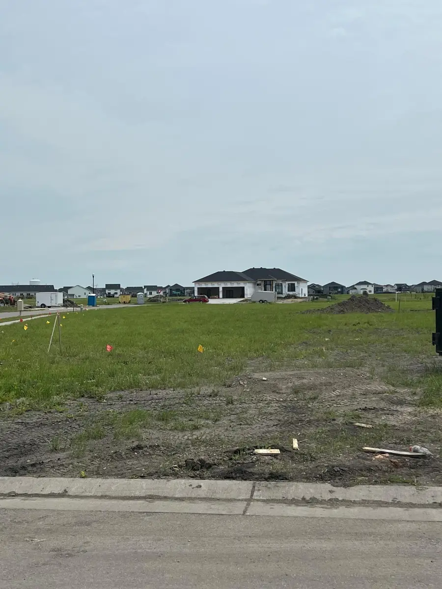 6610 32nd Street S, Fargo, ND 58102 - #3