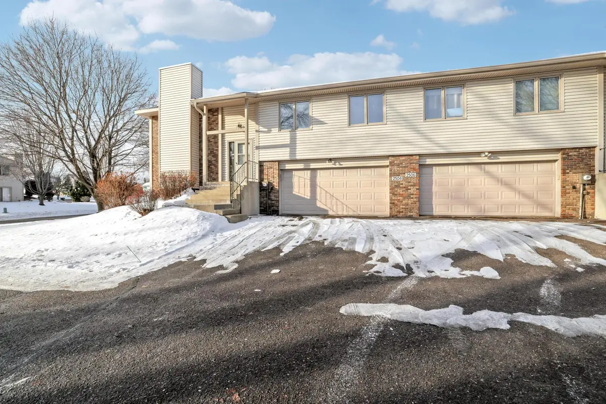 2504 Rose Avenue E, Maplewood, MN 55119 - Image #1