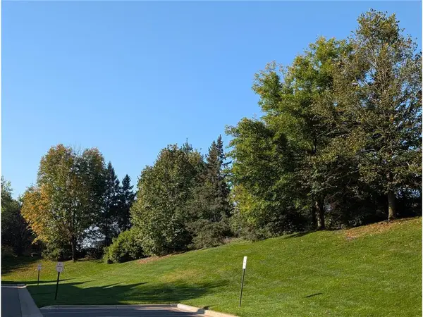 3804 Abercrombie Lane, Stillwater, MN 55082