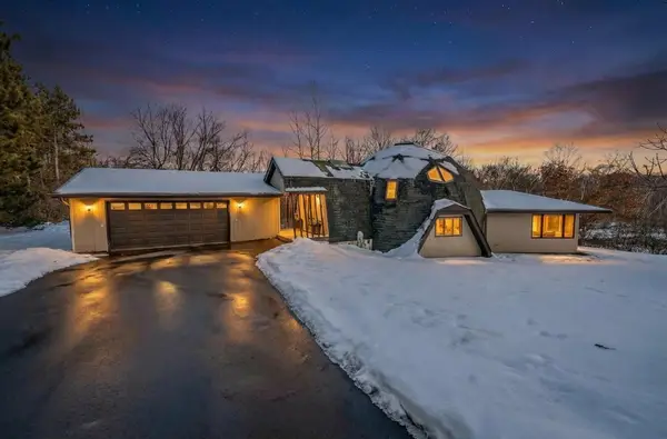 38501 Woodduck Lane, North Branch, MN 55056