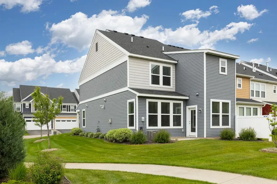 732 Wildflower Lane, Chanhassen, MN 55317 - Image #2