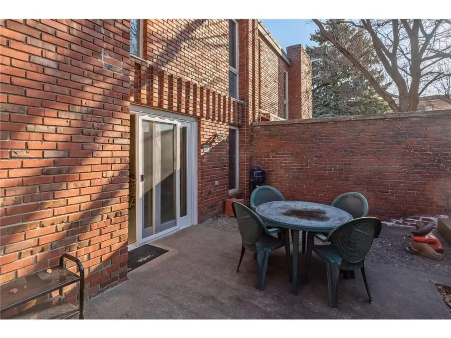 3527 37th Avenue Ne, Saint Anthony, MN 55421 - Image #3