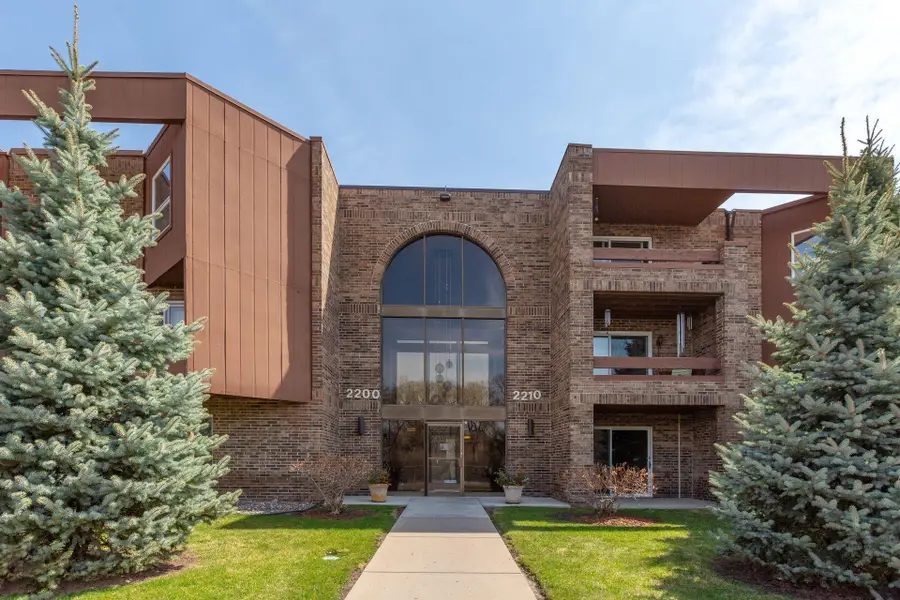 2210 Midland Grove Road #209, Roseville, MN 55113 - #3