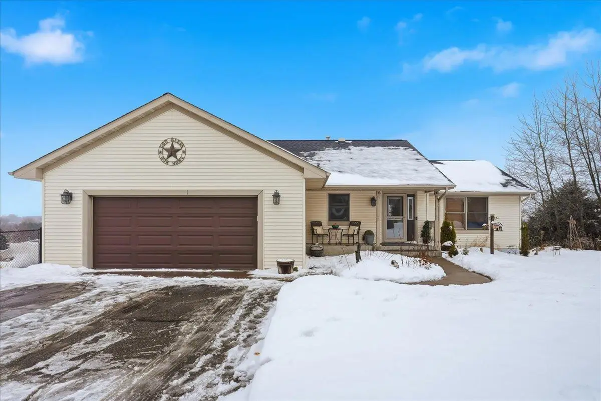 1533 Hallewood Boulevard, New Richmond, WI 54017 - #1
