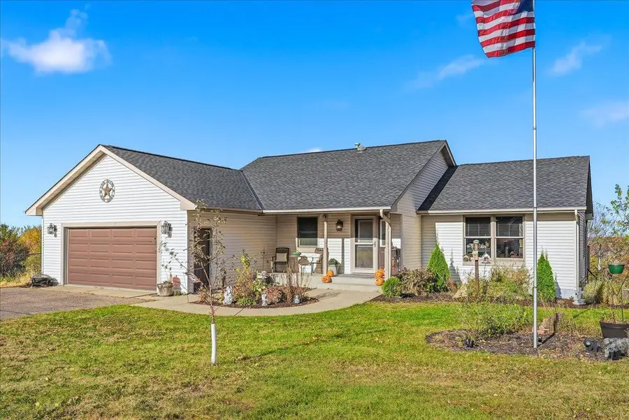 1533 Hallewood Boulevard, New Richmond, WI 54017 - #3