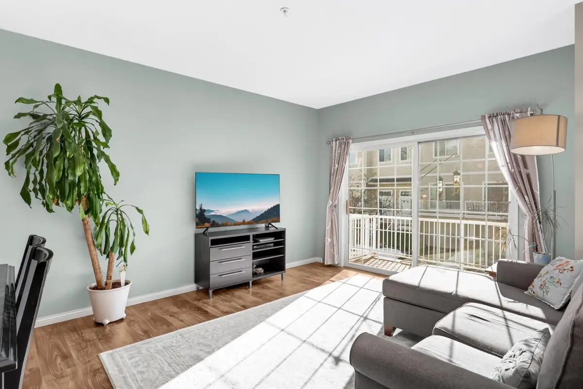 430 Willoughby Way W, Hopkins, MN 55305 - Image #1