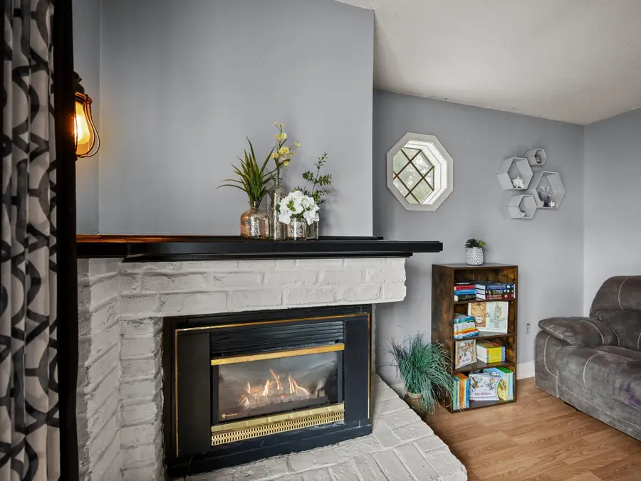 406 5th Street Nw, Montgomery, MN 56069 - #3