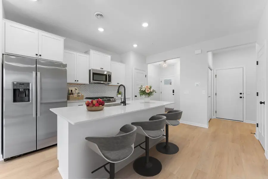 10320 Birchwood Circle, Victoria, MN 55318 - Image #2