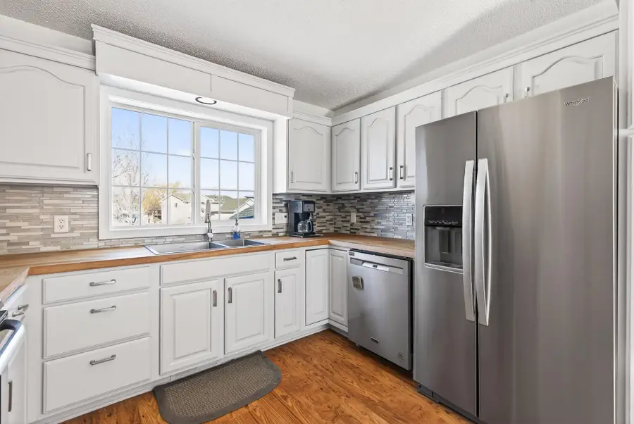 5512 Kalenda Drive Ne, Albertville, MN 55301 - Image #3